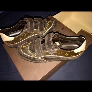 Louis Vuitton Brown Strap sneakers